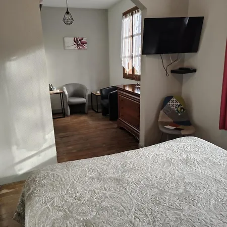 Le Relais De Boralde *