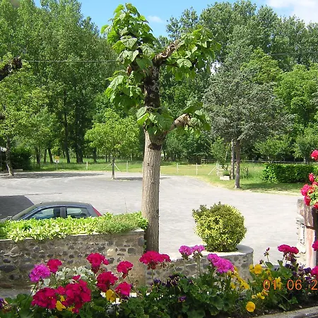 Le Relais De Boralde *