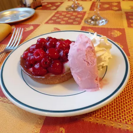 Le Relais De Boralde فندق