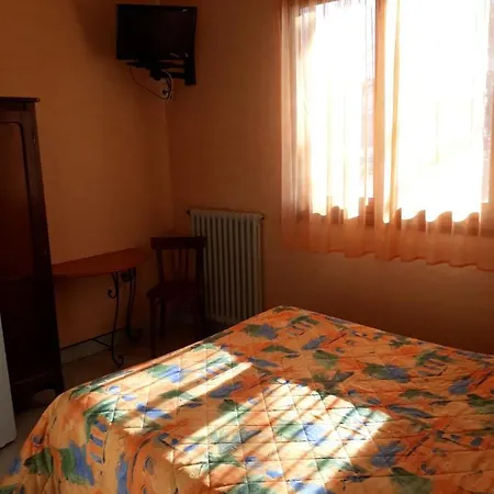 Le Relais De Boralde 호텔 *