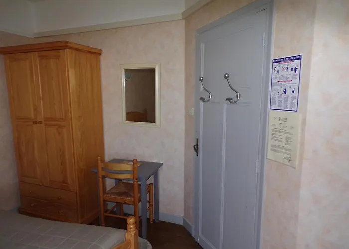 Le Relais De Boralde * エスパリオン