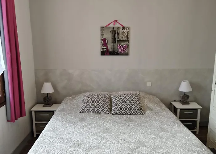 Le Relais De Boralde ホテル エスパリオン